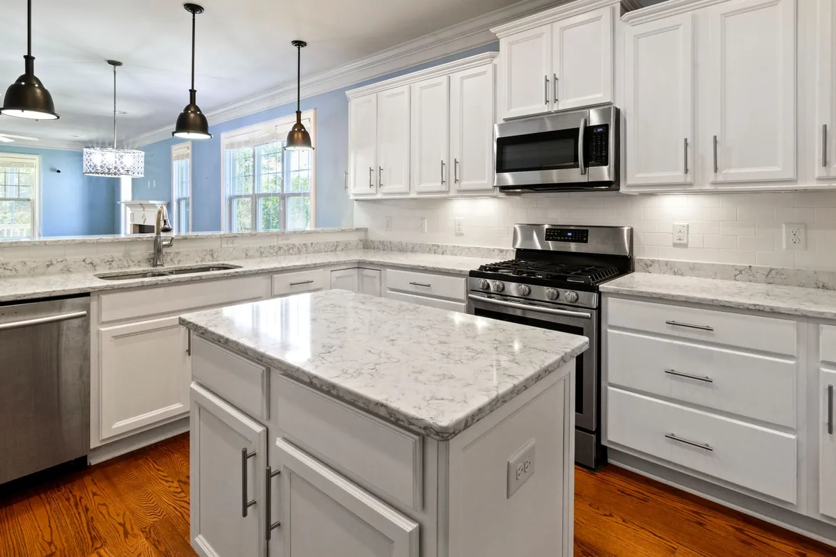 Filth & Squalor Cleanup in Oakleaf Plantation, FL